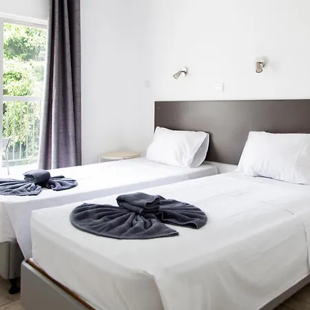 Summer's Ayía Nápa